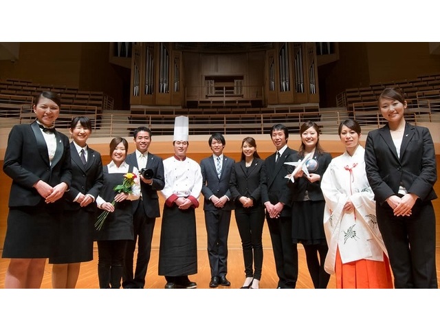 (1)会員アドバイザー/冠婚葬祭システム関連提案営業<鶴岡市・酒田市>○社会保険完備○交通費支給○賞与年2回 ≪土日祝休み≫50代・60代から社員スタートOK!皆に喜ばれる冠婚葬祭のお仕事。